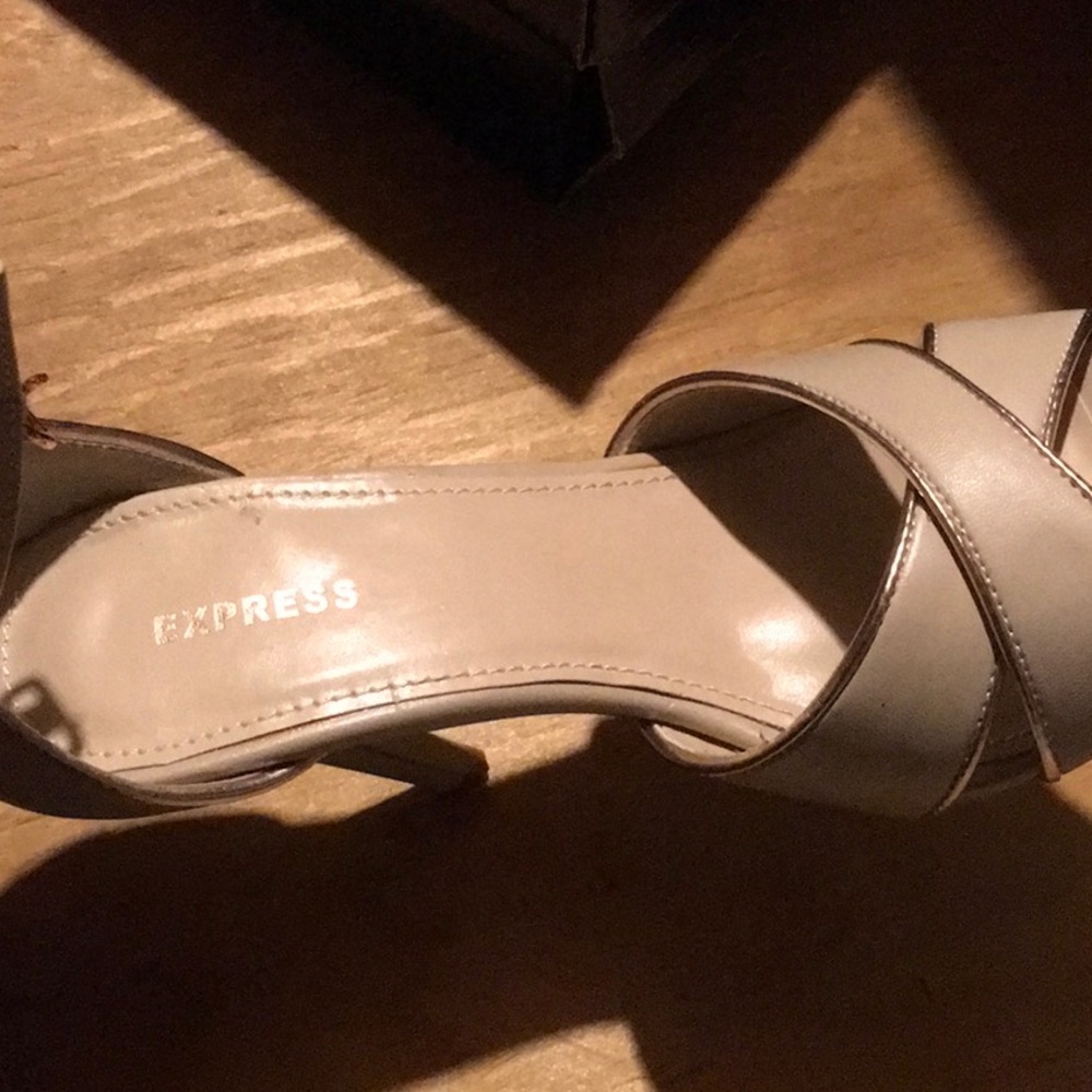 Express Sandals - Picture 7 of 10